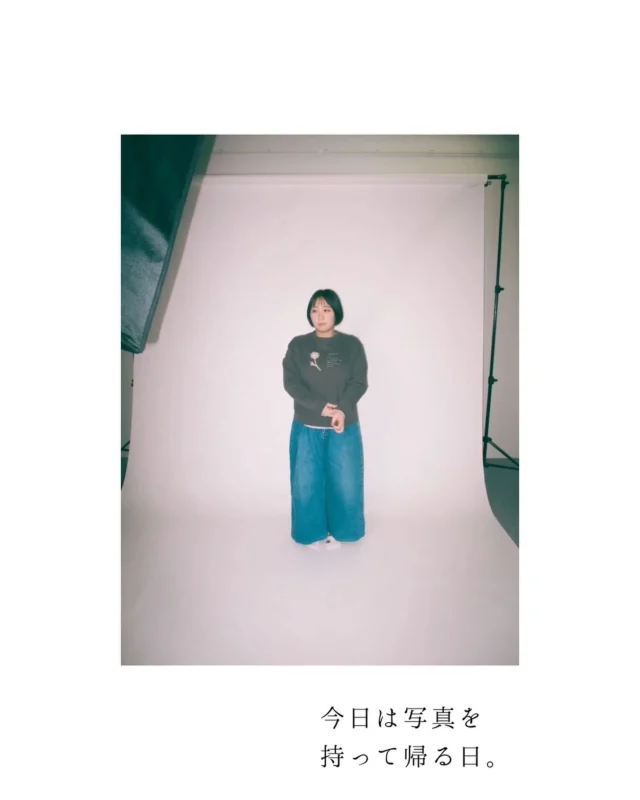.
 
【イベントのお知らせ】

いいかねPalette2階にあるフォトスタジオ『羊と心臓』( @hitsuji__to_shinzo )さんからイベントのお知らせです！
ぜひチェックしてみて下さい♩

——————————

「今日は写真を持って帰る日」

その場で撮って、
その場でプリント。
すぐに持って帰れる写真館をひらきます。

予約不要、ふらっとどうぞ。
10～15分ほどでお渡しできます。

プラン（ワンカット撮影＋プリント1枚つき）
・L判（89x127mm）......1,500円
・ 2L判（127x178mm）......2,000円
・A4 （210x297mm）.....4,000円

⚫︎会場：羊と心臓
📅日時：
8月10日（日）12時～17時
8月11日（月） 12時～17時

※16時半受付終了

ご家族でも、おひとりでも、お友だち同士でもどうぞ。

自分の姿を写真に残すこと。
思っているより、大切なことかもしれません。

写真は残してもいいし、誰かに渡してもいい。
プリントすれば、ずっと残る。
プリントすれば、大切なものは形になります。

そして時が経つほど、
その一枚はきっと特別になると思っています。

是非、気が向いたらお越しくださいませ。